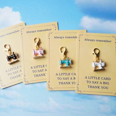 4pcs 2D Sewing Machine Shaped Keychains - Comes With Positive Cards - Lockable Decorative Charms For Women's Handbags - With Secure Lobster Clasp - Suitable For DIY - Birthday Gifts - Accessories And Fashion Keyring - Mother's Day - Family Gathering - Anniversary