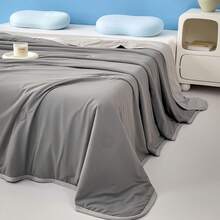 1pc Thin Quilt, Summer Air Conditioning Quilt, Quilted Blanket, Simple Solid Color Design, Soft And Comfortable Bedding, Suitable For Dormitory, Bedroom, Apartment, Etc., Suitable For Spring And Summer, Pillow Not Included - Dark Grey - View 2