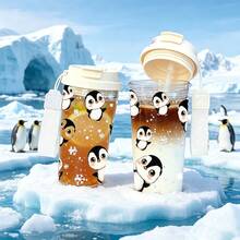 Conjunto de 5 copos de plástico de 500ml em formato de pinguim, com canudo e alça de corda. Copo anti-vazamento para café gelado, garrafa de água com estampa de floco de neve, ideal para uso diário e também um presente perfeito para estudantes e meninas. Presente adorável e charmoso para feriados, aniversários e volta às aulas; adequado para escola, trabalho, casa e atividades ao ar livre. - Pinguim Multicolorido - Ver 3