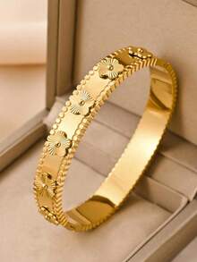 4 piezas/1 pieza Pulsera de acero inoxidable chapada en oro de 18 quilates para mujer. Pulsera de acero inoxidable de moda, accesorio de pulsera de anillo único en capas, pulsera de flor de cinco pétalos en 3D, brazalete de diamantes de imitación de una hilera, brazalete de acero inoxidable de circonita de alta calidad con incrustaciones de flores de cuatro pétalos, resistente al agua y a la decoloración, adecuada para uso diario, fiestas y reuniones, también como regalo para amigos y familiares, aplicable para el Día de San Valentín, Navidad y otras ocasiones festivas. - Dorado - Ver 9