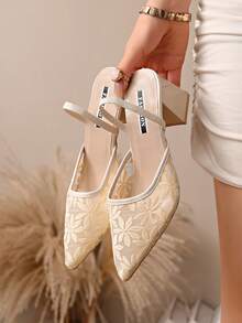 Nuevos zuecos de tacón alto estilo chino en color blanco, sandalias convertibles con punta puntiaguda y bordado de encaje para mujeres - Beis - Ver 5