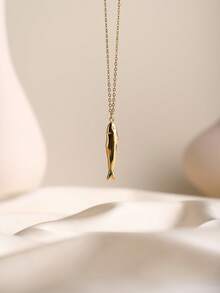 1pc 18K Gold Plated Stainless Steel 3D Fish Pendant Necklace, Ocean Vacation Style, Hypoallergenic, Suitable For Women's Daily, Vacation & Casual Wear - Gold - View 2