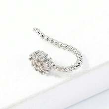 1 chiếc khuyên mũi hình hoa bạc đính đá Zirconia, kiểu xoắn chữ C, trang sức không cần xỏ lỗ, phù hợp cho nữ. - Khuyên mũi hình hoa đính kim cương - Xem 7
