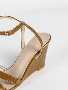 Sandales à talons hauts compensés et plateforme de 8 cm pour femmes, élégantes et à la mode, marron, bout rond, bride à la cheville et croisées, charmantes et magnifiques, pour soirée, banquet, fête, vacances, plage, activités de plein air et usage quotidien - Tabac - Voir 8