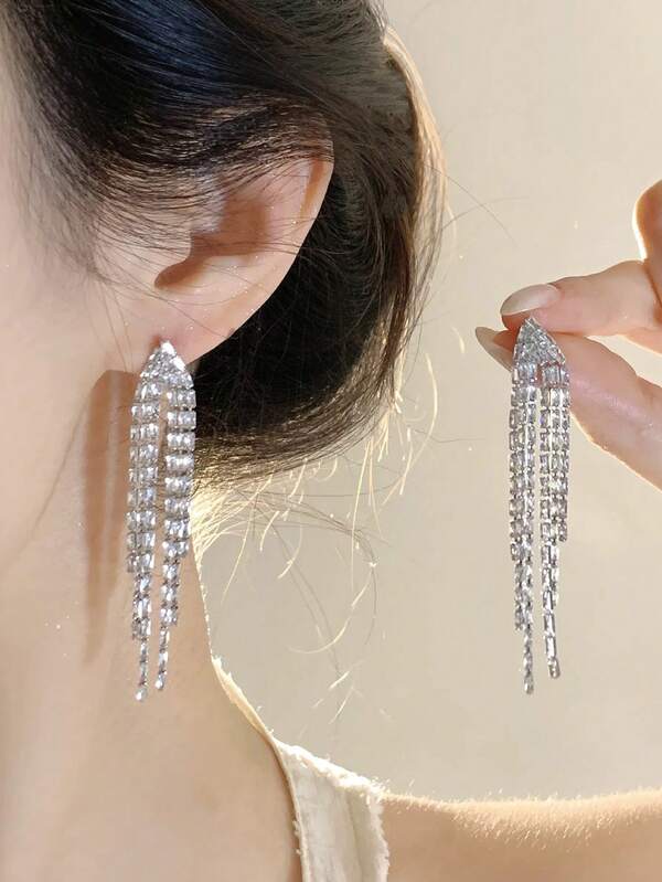 1 Đôi Bông Tai Hợp Kim Đồng Nữ Thiết Kế Độc Đáo Sang Trọng Nhẹ Nhàng Đính Đá Zirconia Nhân Tạo Dạng Tua Dây Tinh Xảo Cao Cấp Thanh Lịch Phù Hợp Cho Tiệc Đám Cưới Du Lịch