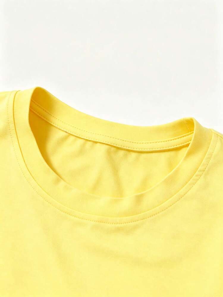 Áo thun nữ oversize tùy chỉnh, cá nhân hóa với số logo, tên/văn bản/số may mắn của bạn ở mặt trước và mặt sau, áo thun đen, áo thun nữ tay ngắn dáng rộng, quà tặng ngày lễ, quần áo mùa thu, quần áo mùa đông, áo nữ, quà tặng bạn thân, quà kỷ niệm, quần áo tiệc, trang trí áo bóng rổ, thời trang, phổ biến, đơn giản, quần áo thoải mái, đơn giản sang trọng, thường ngày, thoải mái và độc đáo, kho báu tùy chỉnh, quần áo đẹp cho gia đình, bạn bè, Ngày của Mẹ cho con gái màu hồng, lễ hội - Màu vàng - Xem 5