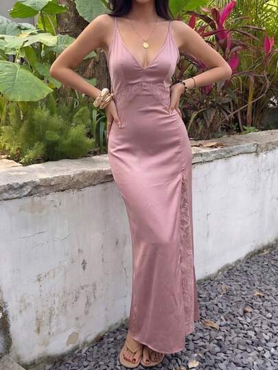 Đầm ren hai dây gợi cảm mùa hè, phối ren, buộc dây phía trước.