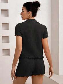 Conjunto casual de dos piezas para mujeres con top y pantalones cortos de manga corta con solapa de unicolor para el uso diario y de oficina - Negro - Ver 2