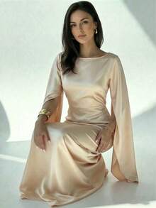 Elegantes lässig Damen Kleid, aus glatter Strickware gefertigt, mit Bootsausschnitt, extra langen Ärmeln, Rückenbindung, A-Linie Saum, geeignet für den täglichen Frühlingstragekomfort - Champagnerfarben - Übersicht 4