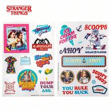 Set de 2 pegatinas decorativas oficiales de Stranger Things de Netflix, pegatinas impermeables y removibles de personajes de anime - A - Ver 8