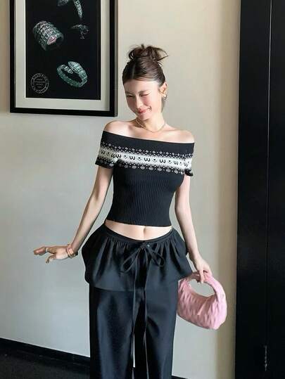 露肩弹力修身撞色针织短款T恤，修身女式针织上衣