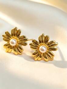Vintage Sweet Daisy Stud Earrings, Gold-Plated 3D Petal Texture, 304 Stainless Steel Skin-Friendly Hypoallergenic, Eye-Catching Accessory For Wedding Bridesmaid, Best Friend Gathering, Summer Travel, Back To School, Global Vacation, Business Commute, And Romantic Date - Multicolor - View 6