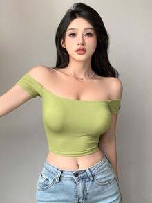 Designer Camiseta ajustado verde de hombros caídos para mujer, top corto para mujer, top de hombros descubiertos - Verde - Ver 3
