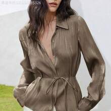 Yunuo Menswear  Nueva blusa elegante y versátil para mujer, diseño sencillo y elegante con un cinturón de satén brillante, manga larga con cuello, silueta favorecedora de la cintura ceñida - Café integral - Ver 1