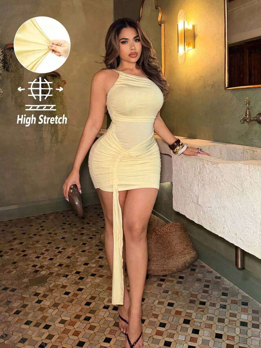 NU&NOW Vestido tejido corto, ajustado, sin mangas, de un hombro, con espalda descubierta, drapeado lateral y fruncido, de diseño elegante y minimalista, para mujer de talla, para fiestas, sesiones de fotos y vacaciones, en color amarillo - Amarillo - Ver 1
