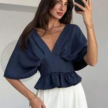 Fashion Women's Clothing  Blusa de mujer de unicolor con cuello en V, volantes y pliegues de moda, para otoño, para mujeres, para maestras, para negocios casuales. Azul marino, cuello en V, hombros caídos, cintura ceñida, pliegues fijos, estilizadora, elegante para oficina y uso diario. - Amarillo claro - Ver 8