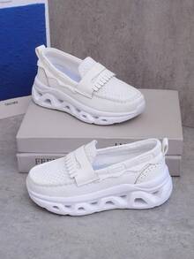 Summer Mesh Slip-On Kids' Sports Shoes For Boys And Girls, Fashionable Comfortable Anti-Slip Wear-Resistant Lightweight Stylish Driving Loafers, Suitable For Daily Wear - White - View 5