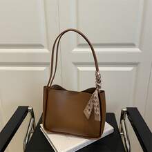 Bolso de mano moderno y versátil para mujer, estilo casual elegante con un toque de alta gama, bolso de hombro estiloso ideal para ir de compras, moda otoño-invierno 2026, nuevo diseño de nicho, bolso de cuero suave de gran capacidad para llevar al hombro o bajo el brazo, con diseño de bolso tote madre-hija. - Negro - Ver 6