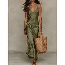 Women's Apricot Two-Piece Co-Ord Set, Deep V Knit Sweater & Satin Slip Dress, Casual Elegant Outfit For Daily, Home & Leisure - 深綠色西裝 - 查看 2