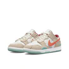 Nike Dunk Scrap Formless, Boundless, Zapatilla Casual Retro de Caña Baja en Ante Jade Chino en Blanco, Naranja y Azul. - DQ4975-181 - Ver 3