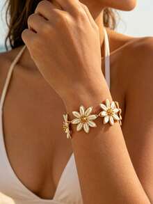 1 buah Gelang Bunga 8 Kelopak Putih Anyaman Rafia Buatan Tangan Gaya Liburan Bohemian Pantai Laut, Gelang Patchwork Bunga 3D Anyaman Rafia Buatan Tangan Sederhana Segar Manis Elegan Cocok Untuk Pemakaian Sehari-hari, Liburan, dan Pesta Wanita (Metode Anyaman Rafia Buatan Tangan Acak) - Putih - View 2