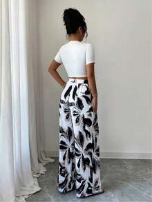 Conjunto de Top corto con estampado floral y pantalones largos con estampado de plantas para mujeres, para primavera/verano - Blanco - Ver 2