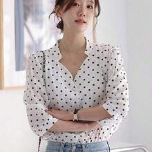 Women's fashion  Blusa casual elegante con cuello en V y estampado de lunares para mujer, top de manga larga con volantes - Blanco - Ver 6