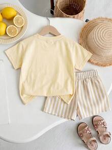 2pcs/Set Conjunto de Shorts Casuales con Estampado Floral de Limón Fresco y Simple para Niña Joven - Albaricoque - Ver 2