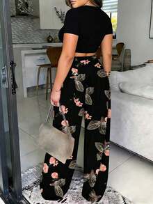 Conjunto de Top corto con estampado floral y pantalones largos con estampado de plantas para mujeres, para primavera/verano - Negro - Ver 2
