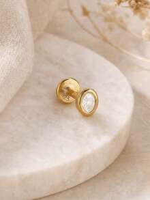 SereneSpark 1Pc 925 Sterling Silver Classic Bezel Setting Egg-Shaped Cubic Zirconia Stud Earring Flat-Back Dainty Cartilage Helix Tragus Lobe Piercing Suitable For Women For Daily, Dates, Vacation, Wedding, Beach, Holiday Gift - Gold - View 3