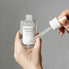 Madagascar Centella Tone Brightening Capsule Ampoule 3.38 Fl.Oz(100ml) | Calming Moisturizing Brightening | Sensitive Skin - Multicolor - View 2