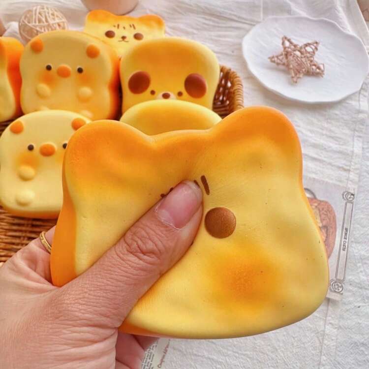 1个慢回弹逼真金黄色蒸包食品模型，仿真面包 - 彩色 - 查看 14