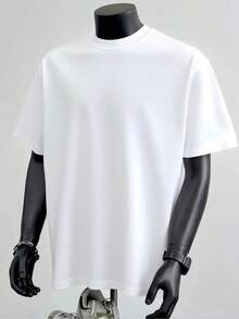 1 T-shirt a maniche corte minimalista con scritta AMORE rossa e righe vintage, stile italiano, ideale per viaggi e tempo libero. - Bianco - Visualizzare 2