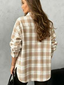 Solstice Apparel 棕色格紋向日葵金屬鈕扣翻領落肩捲袖開衩休閒襯衫，適合四季冬季穿著 - 卡其色 - 查看 3