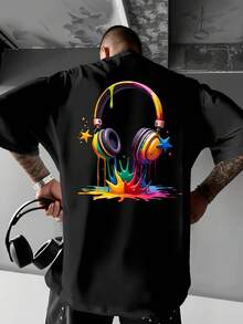 Camiseta de streetwear para hombre, con estampado de auriculares y grafiti, camiseta ligera de verano, adecuada para amantes de la música y entusiastas de la moda urbana, ropa casual, tela cómoda, camiseta para rave, camiseta para hombre. - Negro - Ver 3