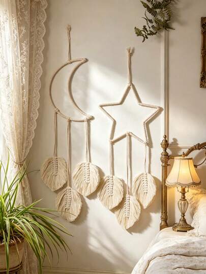 1 sản phẩm treo tường Macrame phong cách Boho hình trăng sao, đồ trang trí Macrame lông vũ thủ công, tranh treo tường tua rua phong cách Bohemian, bẫy giấc mơ Macrame bầu trời sao, đồ trang trí tường Macrame màu be trung tính, thảm treo tường Macrame lông vũ thủ công.