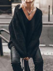 VIBEWAVE Autumn/Winter Deep V-Neck Soft Fluffy Knit Sweater, Loose Drop Shoulder Wide Sleeve Slouchy Vintage Street Commute Long Sleeve Top - Black - View 4