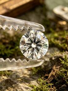 This Lab-Grown Synthetic Moissanite, With D Color And VS-VVS Clarity, Is Available As A Single 1-Carat Round-Cut Gemstone. It Is Ideal For Creating Jewelry Such As Earrings, Rings, And Necklaces. - Premium - View 10