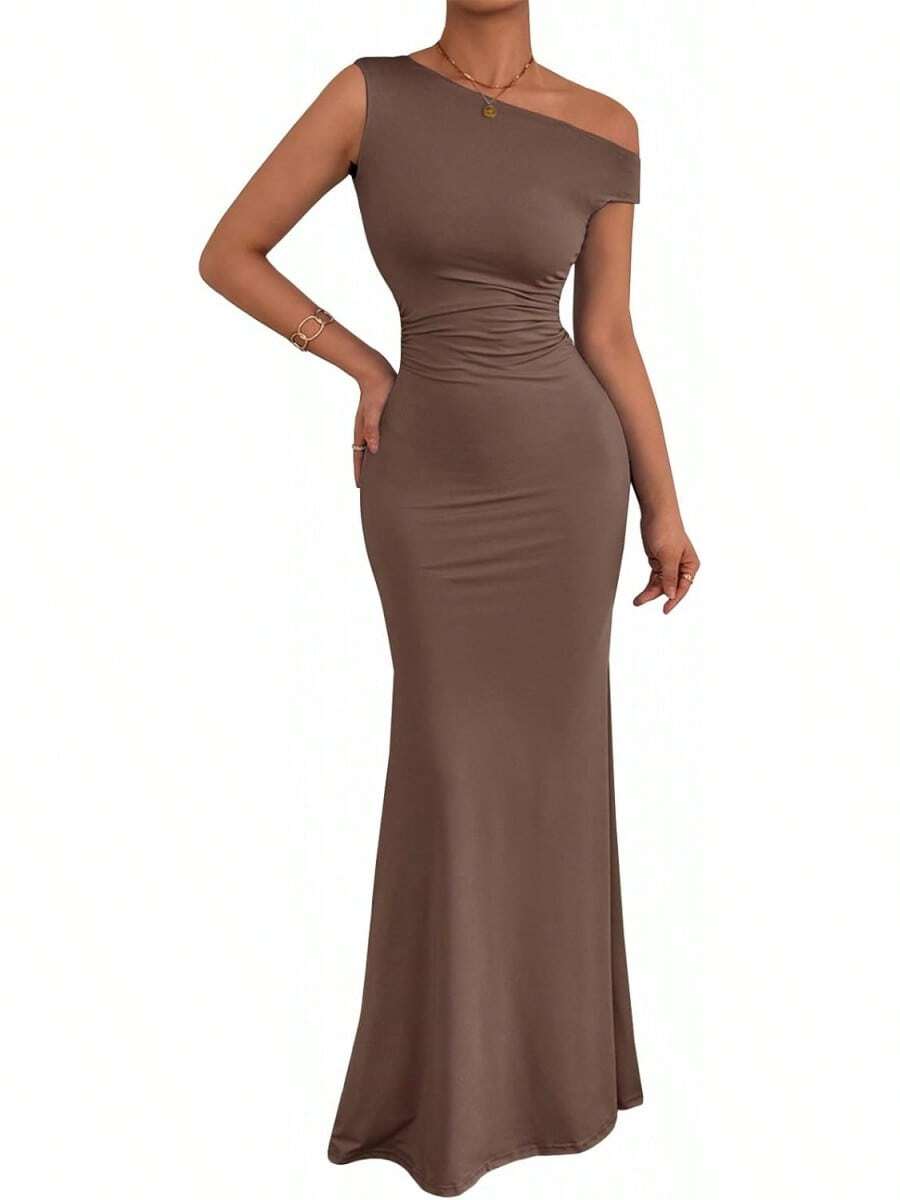 Women's Long Sleeveless Dress With Train, Colored For Wedding, Date, Ceremony And Events - Café - View 1