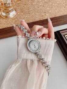 1pc Cute Fashion Women's Bracelet Watch, Simple Round Dial, Diamond Water Ripple Pattern, Alloy Quartz Watch, Suitable For Daily Wear, Birthday, Anniversary, Year-End, Cyber Monday, Halloween And Other Holiday Gifts. Gift Box Not Included. - White - View 16