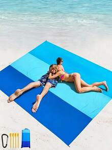 Manta de picnic de playa extra grande a prueba de arena, manta plegable impermeable para exteriores con bolsa de almacenamiento, 4 estacas de suelo y mosquetón, manta portátil ligera a prueba de arena para playa, parque, camping, senderismo, viajes y picnic familiar - A - Ver 2