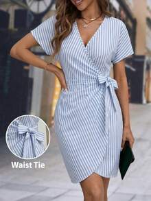 Vestido De Mujer Con Nudo Frontal Envolvente - Azul y blanco - Ver 1