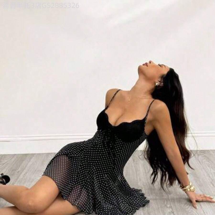 Yunuo Menswear PETITE Vestido corto casual de tirantes finos con lunares negros, sexy para fiesta, cita, atuendo de vacaciones, otoño/invierno - Negro - Ver 1