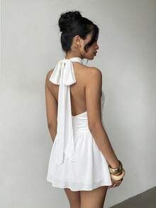 Robe camisole courte élégante sans dos et sans manches pour femmes, robe mini en tissu tissé non extensible, convient pour les fêtes d'été et les tenues sexy, blanc - Blanc - Voir 3