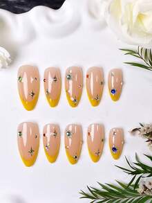 10 Kuku Almond Buatan Tangan, Gaya Prancis Warna Kuning Mustard dengan Pola Bintang dan Rhinestone Berwarna-warni. Cocok untuk Semua Bentuk Tangan, Bagus untuk Pemakaian Sehari-hari dan Kencan. Hadiah Mewah yang Istimewa untuk Wanita. - MultiWarna - View 3