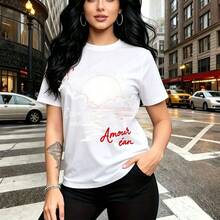 Camiseta de mujer con estampado artístico de luna llena y olas, diseño romántico "Summer Création une Amour Éternel" - camiseta casual de manga corta con ajuste cómodo y elegante, estilo urbano perfecto para paseos por la ciudad o eventos diurnos - r - Blanco - Ver 1