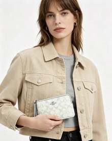 Coach Corner Zip 15/16 Monogram Wristlet Zip Short Wallet with Heart Charm Women's Wrist Strap Card Phone Purse - 白色 - 查看 4