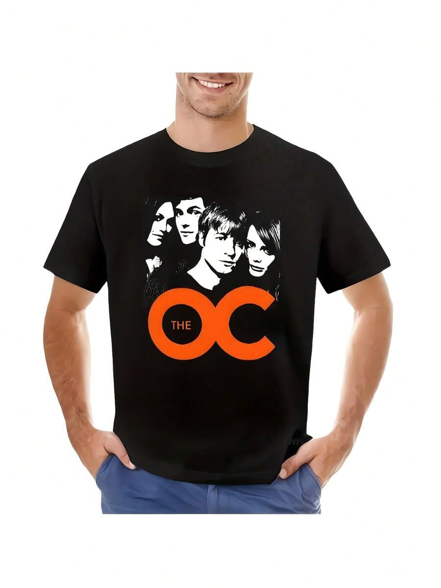 Schwarzes Herren-T-Shirt mit Grafikprint – Ein lässiges Rundhals-T-Shirt mit Motiven von Ryan, Marissa, Seth und Summer. Geeignet für jede Jahreszeit, maschinenwaschbar, ein stylisches Fan-Teil mit auffälligem Text und strapazierfähigem Material. Ein atmungsaktives und leichtes Freizeit-T-Shirt, perfekt für den Sommer, maschinenwaschbar und sowohl für Outdoor-Aktivitäten als auch zum Entspannen geeignet. T-Shirt mit Grafikprint und angenehmem Tragekomfort. - Schwarz - Übersicht 1