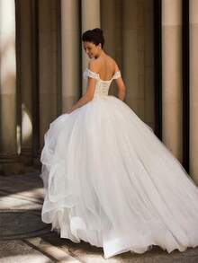 Elegant Sexy Off Shoulder Lace Appliqué A Line Wedding Dress,Registry Office Dresses Bridal Gown,Evening Party Dress Birthday Party Dress Country Wedding,Romantic Church Ceremony Wedding Dress,Suitable For Wedding,Dating,Party,Singles' Party,Vacation,Formal Occasions,Dinner Dress,Prom Dress,Homecoming Dess,Cocktail Party,Wedding Guest Dress,Graduation - 白色 - 查看 3