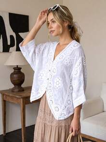 波希米亞風V領刺繡罩衫 - 夏季海灘度假寬鬆和服風罩衫，附花卉蕾絲細節 - 白色 - 查看 5